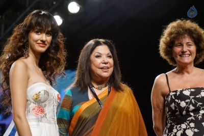 Celebrities at LFW Winter 2017 Show - 33 of 40