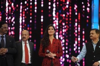 Celebrities at Mumbai Police Melawa Umang 2016 - 76 of 111