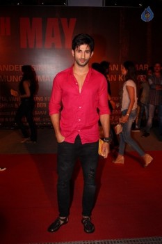 Celebrities at Red Carpet of Film Sarabjit - 73 of 77