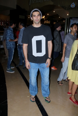 Celebrities Spotted at Airport - 4 of 42