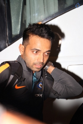 Celebrities Spotted At Airport - 6 of 21