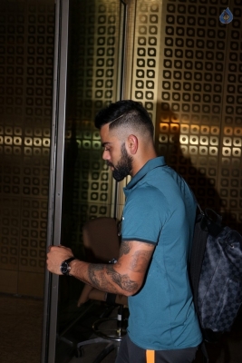 Celebrities Spotted At Airport - 9 of 21