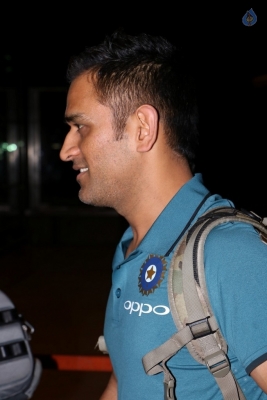 Celebrities Spotted At Airport - 10 of 21