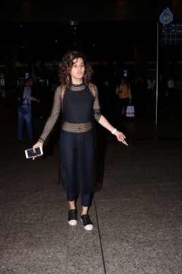 Celebrities Spotted at Airport Returns From IIFA - 37 of 84