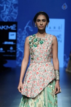 Celebrities Walk the Ramp at LFW 2016 Summer Resort 1 - 25 of 63