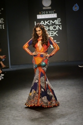 Chitrangada Singh Walks the Ramp at LFW 2017 - 11 of 27