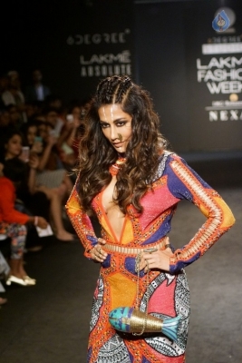 Chitrangada Singh Walks the Ramp at LFW 2017 - 12 of 27
