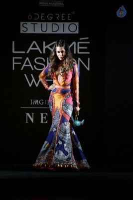 Chitrangada Singh Walks the Ramp at LFW 2017 - 14 of 27