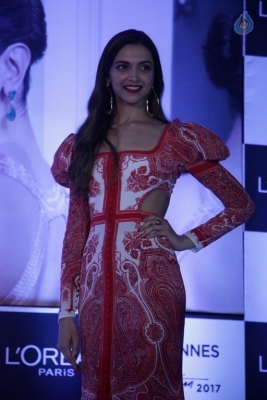 Deepika Unveils Loreal Paris New Cannes Collection 2017 - 3 of 19