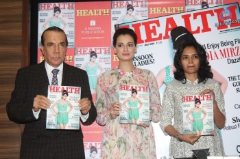 Dia Mirza Unveils Health and Nutrition Magazine Issue - 26 of 34