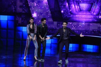 Dishoom Promotion at Star Plus Dance Show - 32 of 37