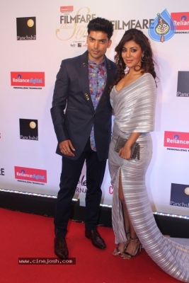 Filmfare Glamour and Style Awards Red Carpet 2 - 49 of 59