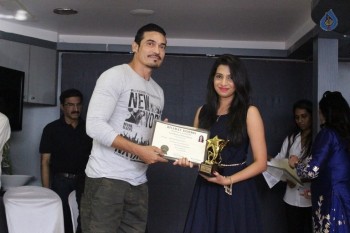 Hair and Makeup Fiesta By Bharat and Dorris - 3 of 84