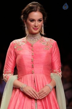 India International Jewellery Week 2015 Fashion Show - 47 of 84