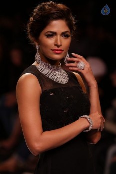 India International Jewellery Week 2015 Fashion Show - 75 of 84