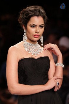 India International Jewellery Week 2015 Fashion Show - 83 of 84