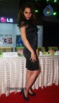 Kangana Ranaut Unveils New LG 3D TV - 16 of 33
