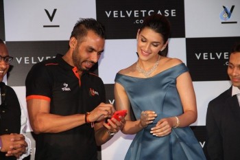 Kriti Sanon Launches Valvate Case Website - 12 of 27