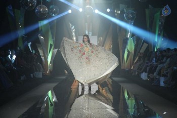 LFW 2015 Abu Jani and Sandeep Khosla Show - 10 of 32