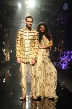 LFW 2015 Abu Jani and Sandeep Khosla Show - 14 of 32
