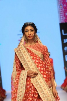 LFW 2015 Gaurang Show - 10 of 36