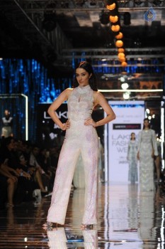 LFW 2015 Namrata Joshipura Show - 10 of 17