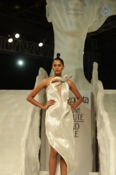LFW Winter Festive 2015 Grand Finale - 35 of 42