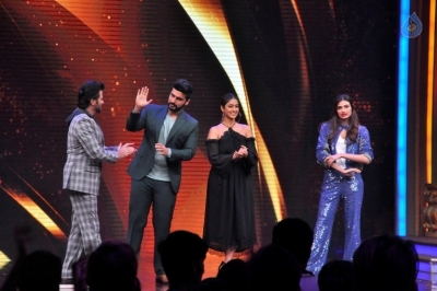 Mubarakan Team at Sabse Bada Kalakar Show - 7 of 27