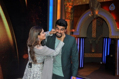 Mubarakan Team at Sabse Bada Kalakar Show - 17 of 27