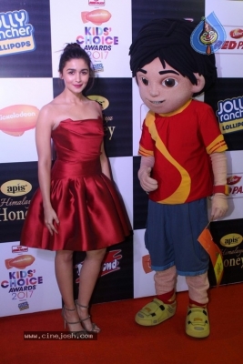 Nickelodeon Kids Choice Awards 2017 Orange Carpet - 8 of 36