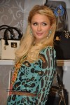 Paris Hilton at Dynamic Mall Juhu - 9 of 34