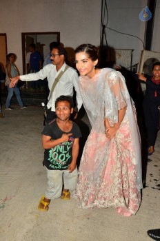 Prem Rata Dhan Payo Promotions On Life OK Channel - 30 of 62