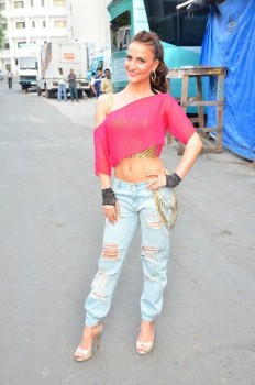 Prem Rata Dhan Payo Promotions On Life OK Channel - 39 of 62