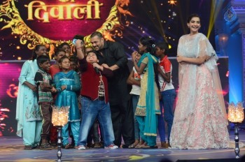 Prem Rata Dhan Payo Promotions On Life OK Channel - 52 of 62