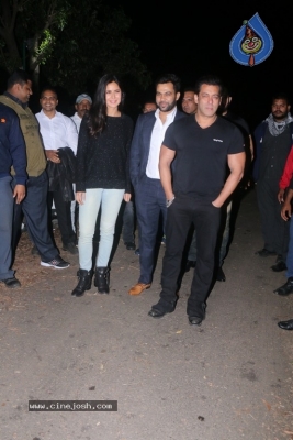Salman Khan Birthday Bash Photos - 11 of 15