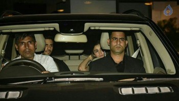 Shahid Kapoor Birthday Celebrations Photos - 31 of 49