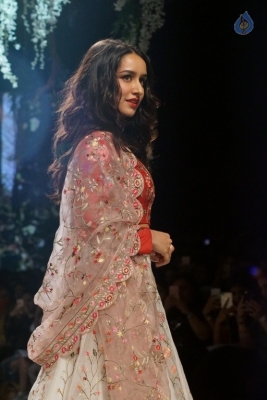 Shraddha Kapoor at LFW 2017 - 3 of 13
