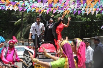 Singh is Bling Trailer Launch - 37 of 42