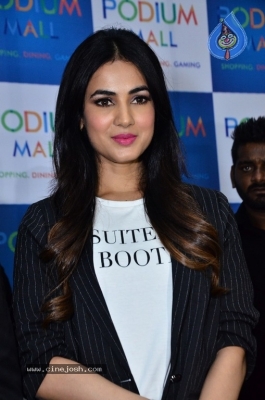 Sohail Chouhan Inaugurate Game zone and Restaurant - 30 of 41