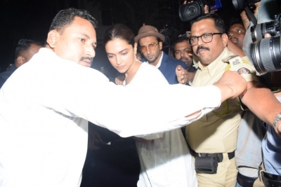 Sridevi Death - Celebs Visit Anil Kapoor Set 4 - 27 of 41