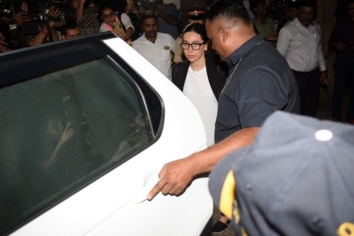 Sridevi Death - Celebs Visit Anil Kapoor Set 4 - 35 of 41