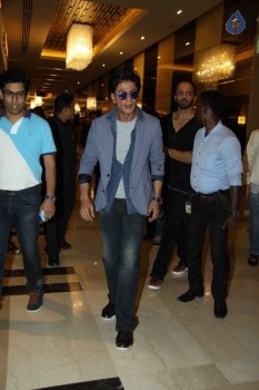 SRK and Kajol at Sneak Preview of Film Dilwale - 36 of 40