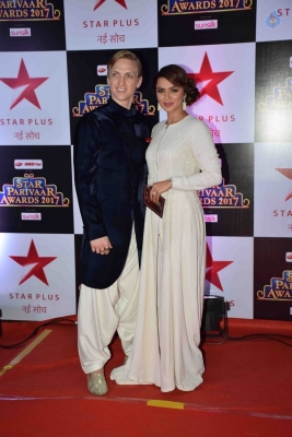Star Parivar Awards 2017 Red Carpet Photos - 36 of 62