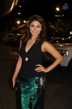 Stars at Jeena Isi Ka Naam Hai Premiere - 37 of 42