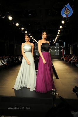 Tapsee Pannu At Forevermark Collection Fashion Show - 6 of 9