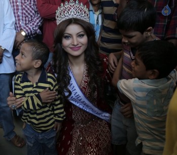 Urvashi Rautela Celebrates Children Day - 6 of 6