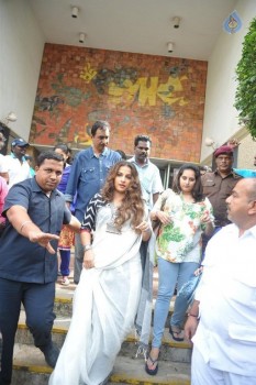 Vidya Balan at Chaplin Lines Exhibition Launch - 16 of 37