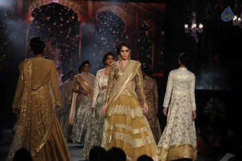 Vikram Phadnis 25 years Completion Fashion Show - 29 of 91