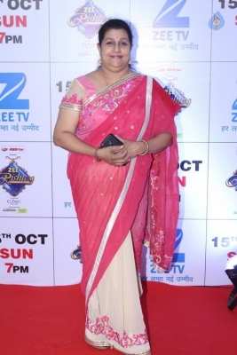 Zee Rishtey Awards 2017 Red Carpet Photos - 43 of 70