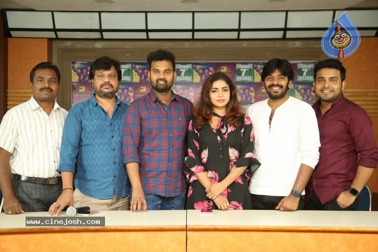 3 Monkeys Movie Press Meet - 22 / 39 photos